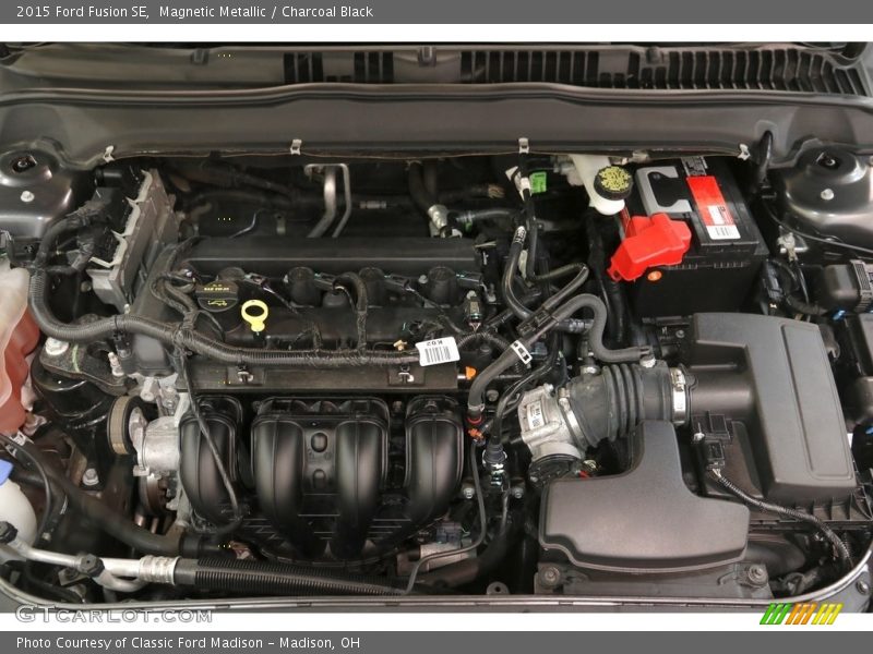 Magnetic Metallic / Charcoal Black 2015 Ford Fusion SE