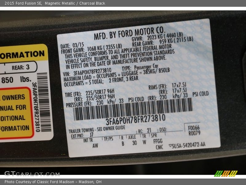 Magnetic Metallic / Charcoal Black 2015 Ford Fusion SE