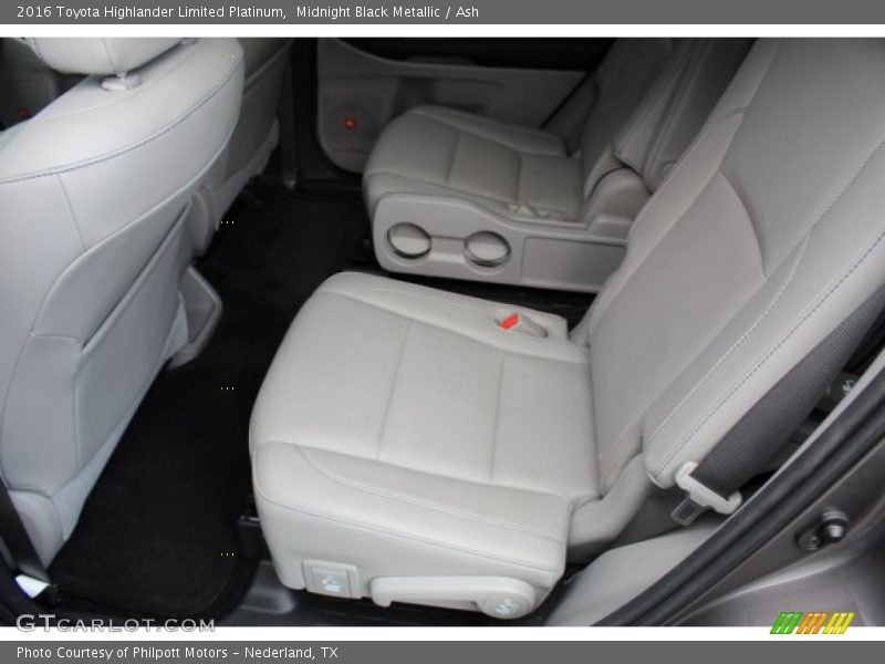 Midnight Black Metallic / Ash 2016 Toyota Highlander Limited Platinum