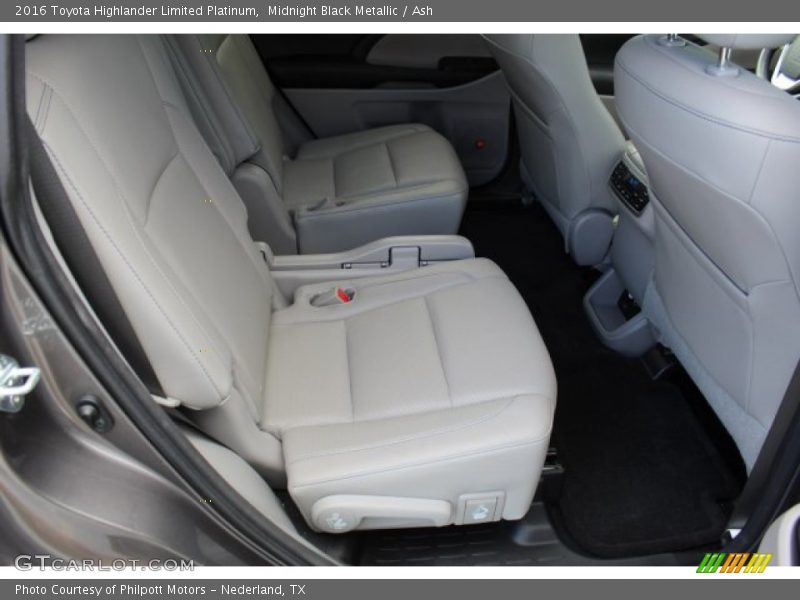 Midnight Black Metallic / Ash 2016 Toyota Highlander Limited Platinum
