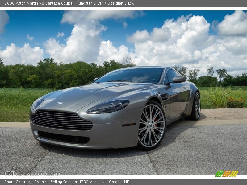 Front 3/4 View of 2006 V8 Vantage Coupe