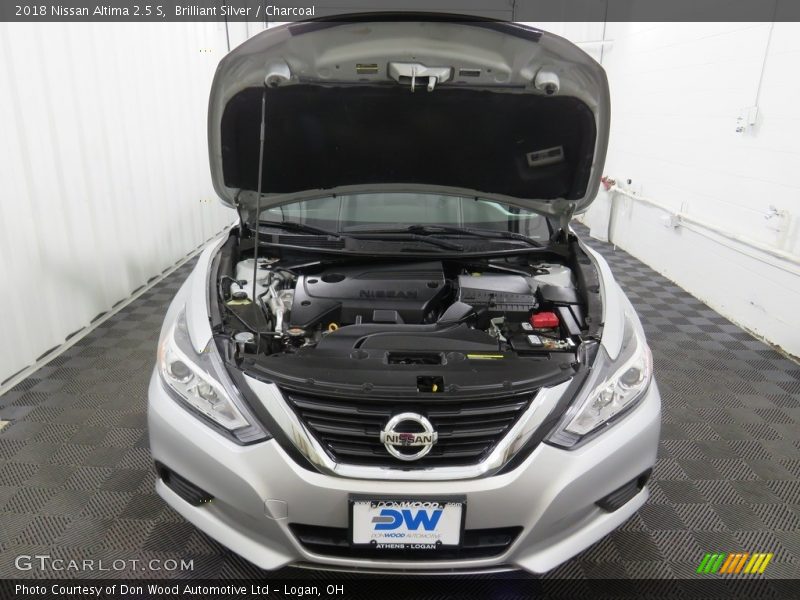 Brilliant Silver / Charcoal 2018 Nissan Altima 2.5 S