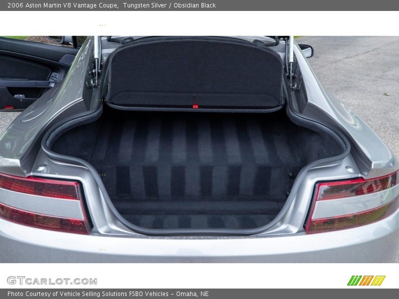  2006 V8 Vantage Coupe Trunk
