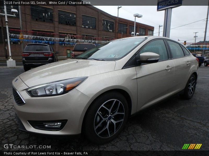 White Gold / Charcoal Black 2018 Ford Focus SEL Sedan