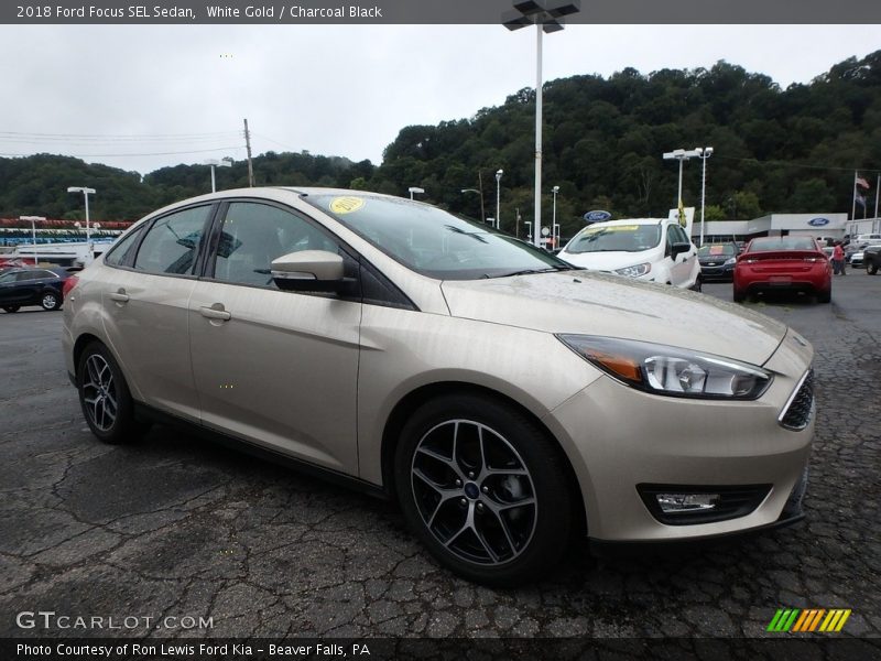 White Gold / Charcoal Black 2018 Ford Focus SEL Sedan