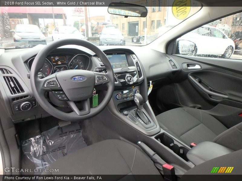 White Gold / Charcoal Black 2018 Ford Focus SEL Sedan