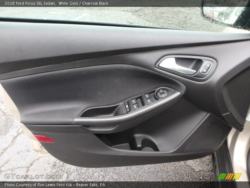 White Gold / Charcoal Black 2018 Ford Focus SEL Sedan