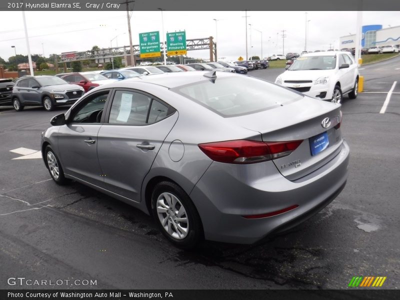 Gray / Gray 2017 Hyundai Elantra SE