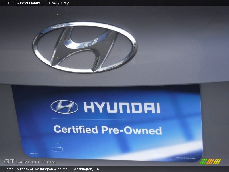 Gray / Gray 2017 Hyundai Elantra SE