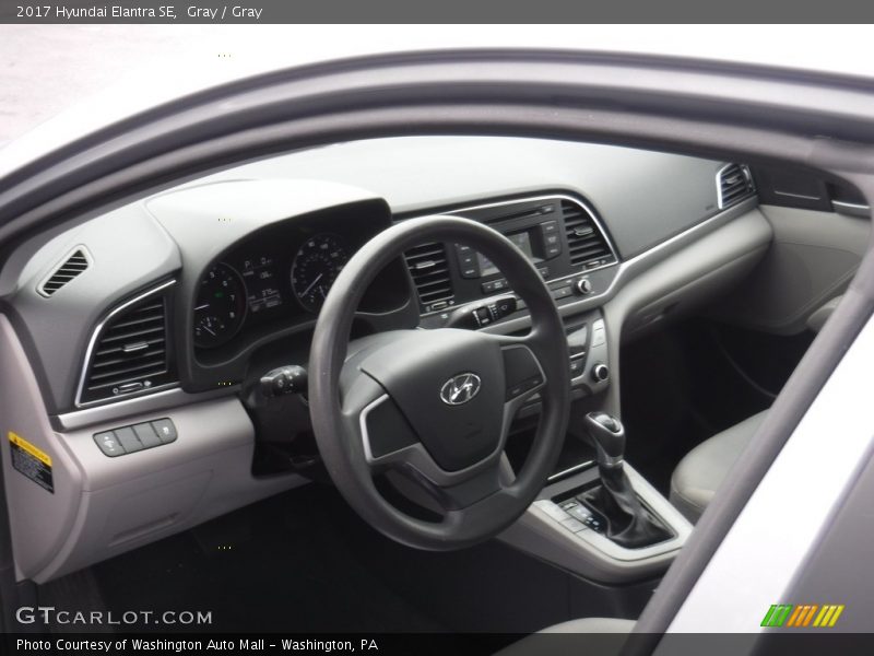 Gray / Gray 2017 Hyundai Elantra SE