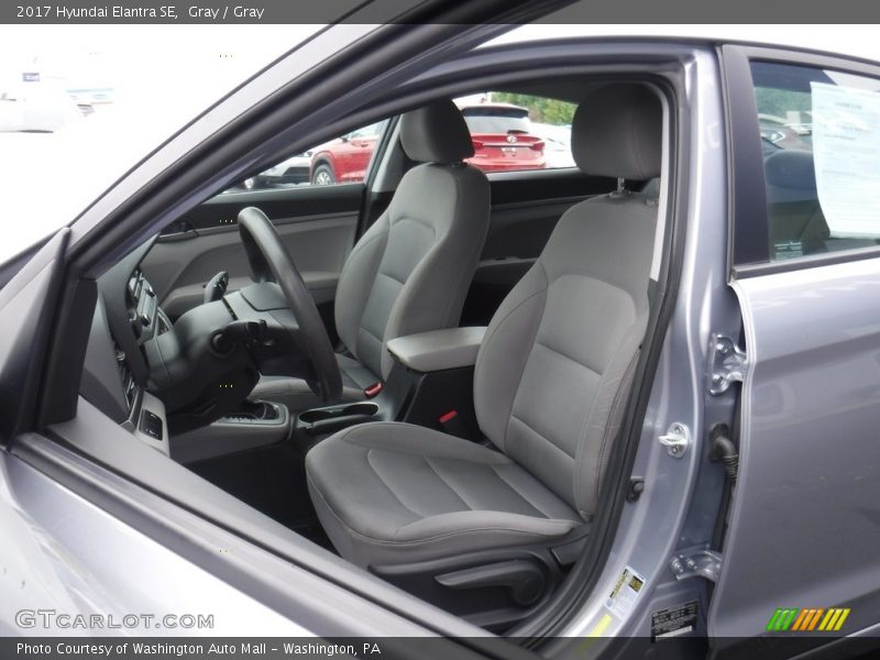 Gray / Gray 2017 Hyundai Elantra SE