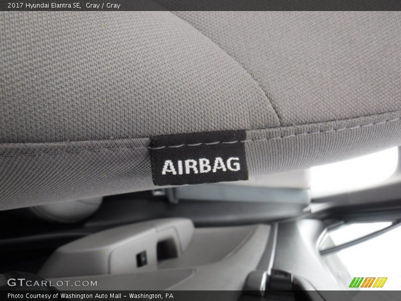 Gray / Gray 2017 Hyundai Elantra SE