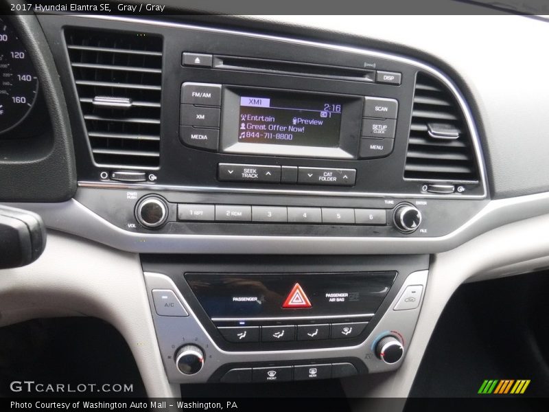 Gray / Gray 2017 Hyundai Elantra SE