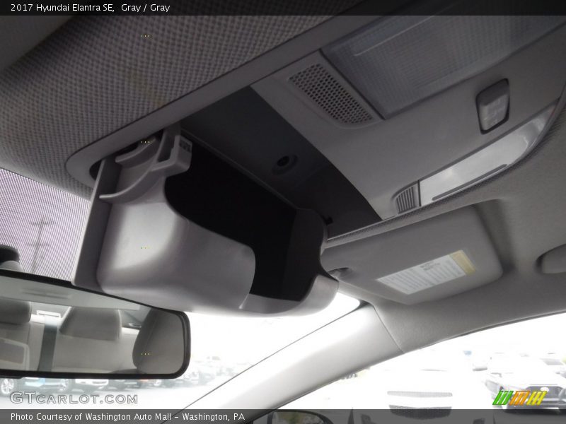 Gray / Gray 2017 Hyundai Elantra SE