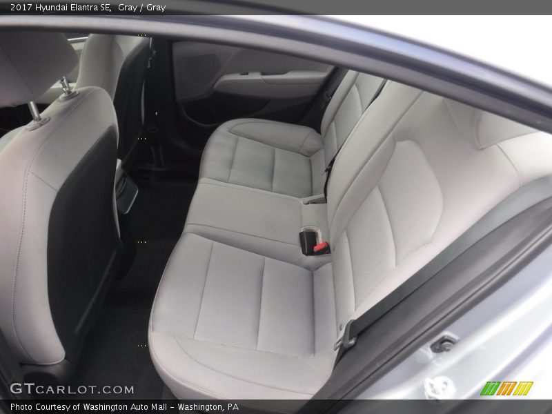 Gray / Gray 2017 Hyundai Elantra SE