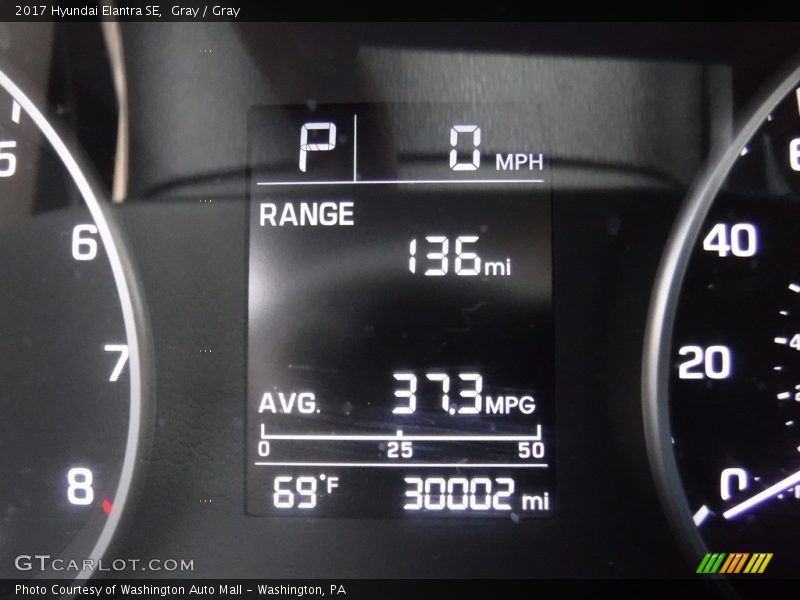 Gray / Gray 2017 Hyundai Elantra SE