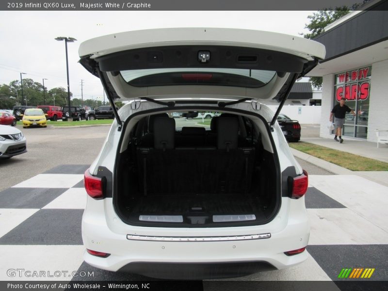 Majestic White / Graphite 2019 Infiniti QX60 Luxe