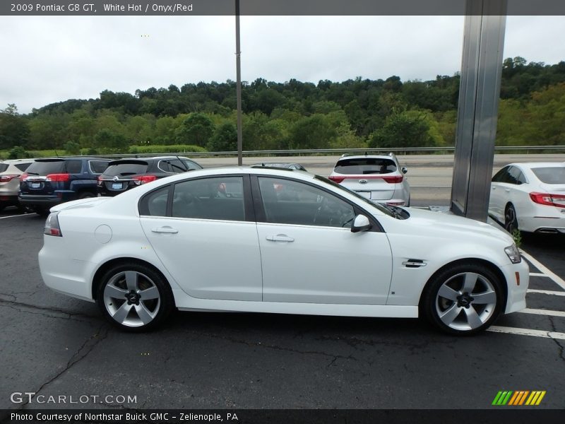 White Hot / Onyx/Red 2009 Pontiac G8 GT