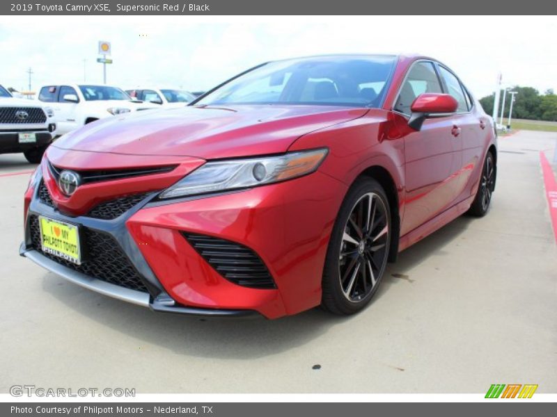 Supersonic Red / Black 2019 Toyota Camry XSE
