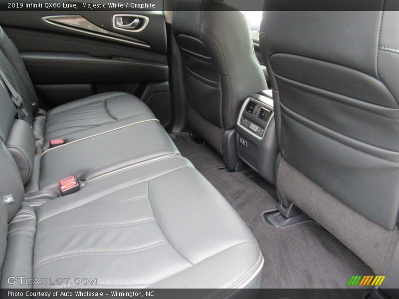 Majestic White / Graphite 2019 Infiniti QX60 Luxe