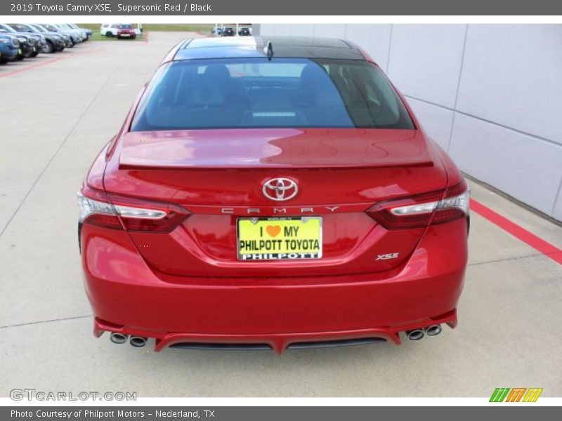 Supersonic Red / Black 2019 Toyota Camry XSE