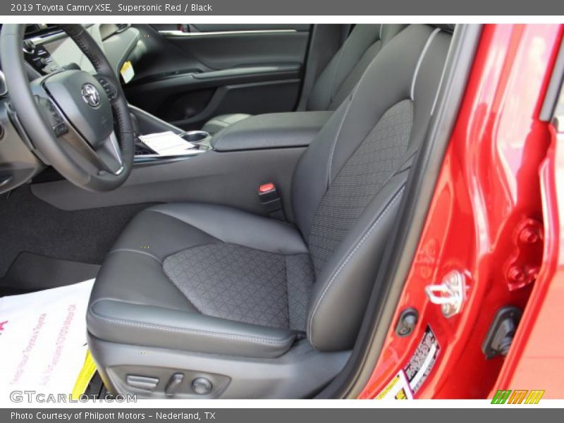 Supersonic Red / Black 2019 Toyota Camry XSE