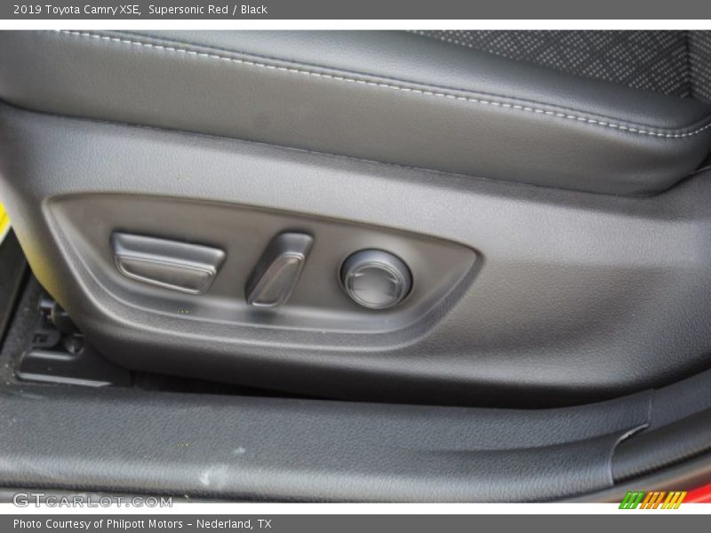 Supersonic Red / Black 2019 Toyota Camry XSE