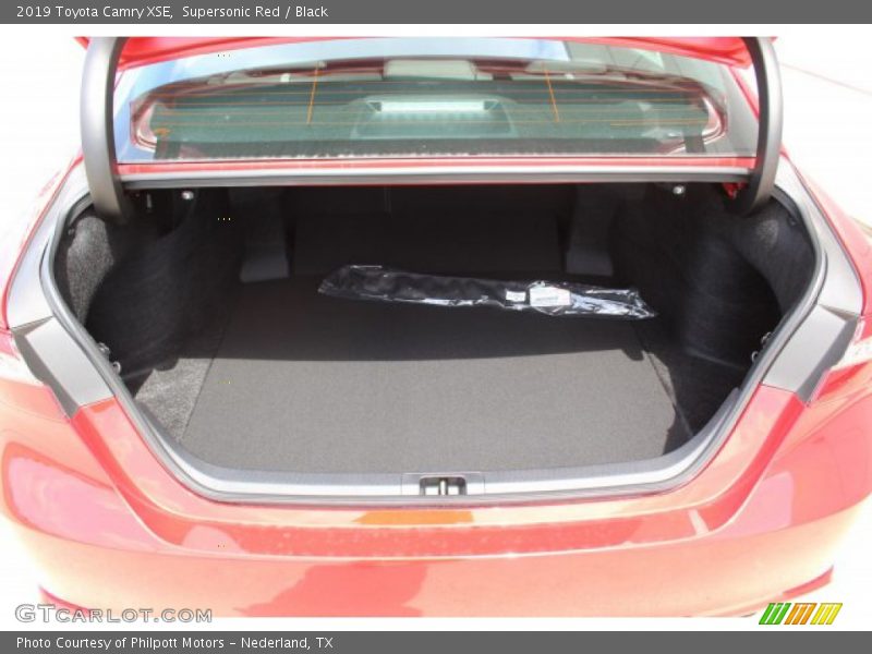 Supersonic Red / Black 2019 Toyota Camry XSE