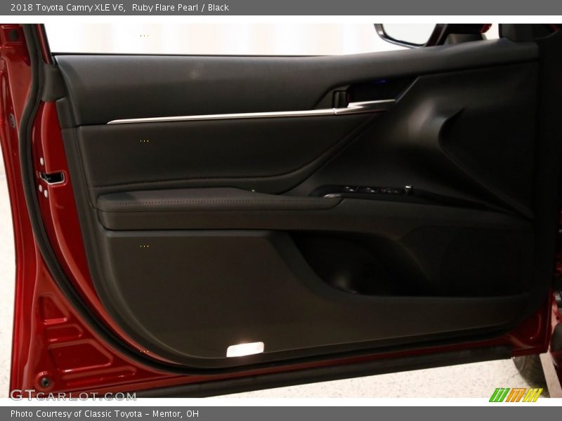 Ruby Flare Pearl / Black 2018 Toyota Camry XLE V6