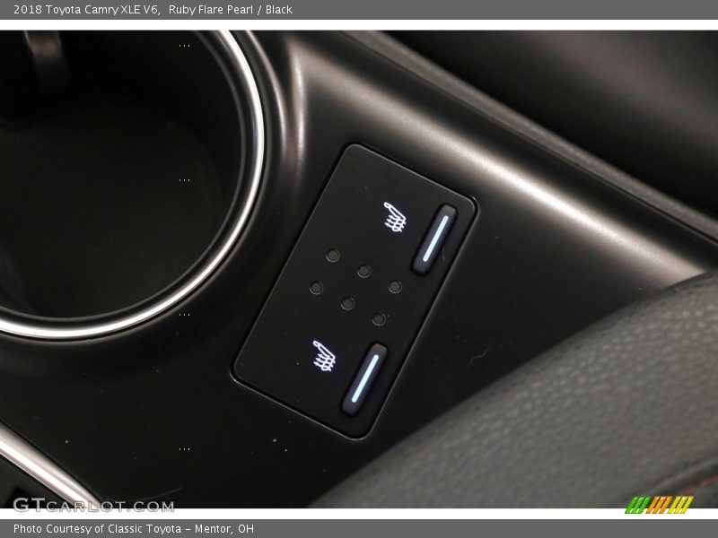 Ruby Flare Pearl / Black 2018 Toyota Camry XLE V6