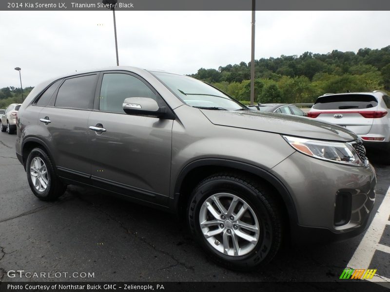 Titanium Silver / Black 2014 Kia Sorento LX