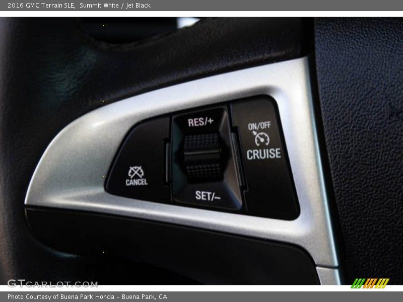 Summit White / Jet Black 2016 GMC Terrain SLE