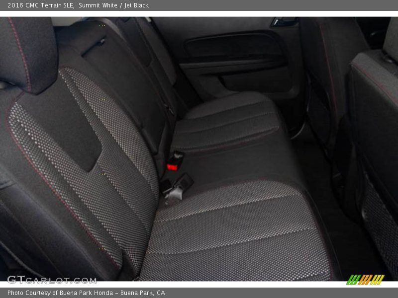 Summit White / Jet Black 2016 GMC Terrain SLE