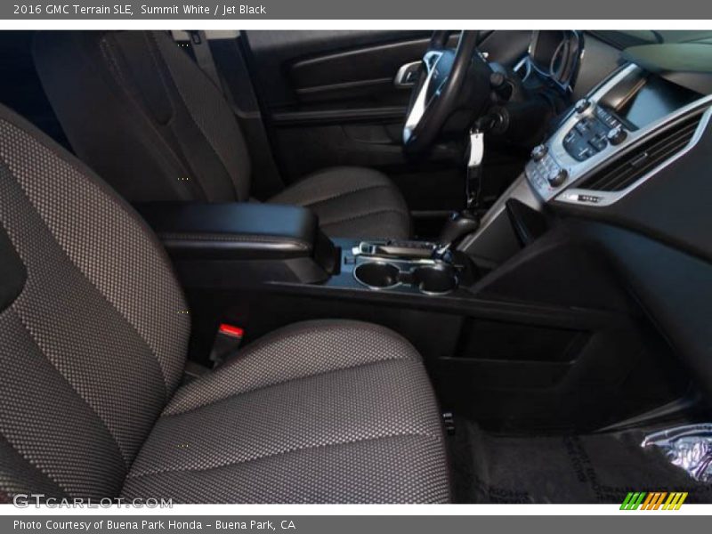 Summit White / Jet Black 2016 GMC Terrain SLE