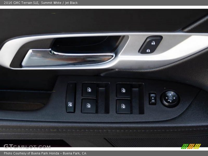 Summit White / Jet Black 2016 GMC Terrain SLE
