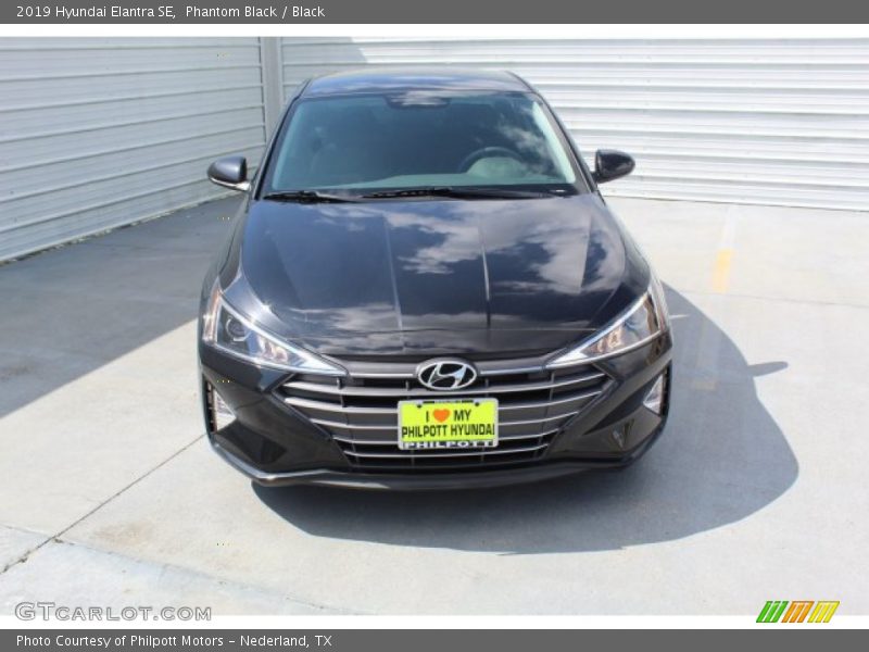 Phantom Black / Black 2019 Hyundai Elantra SE