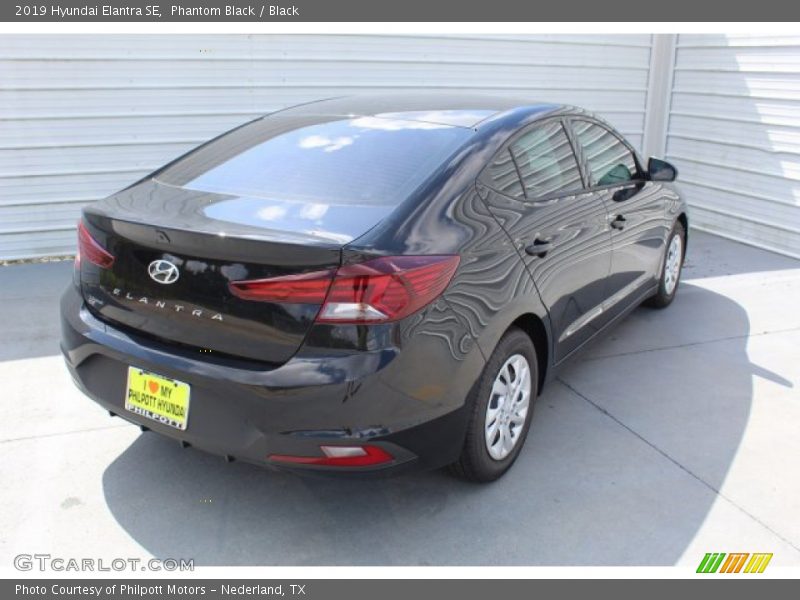 Phantom Black / Black 2019 Hyundai Elantra SE