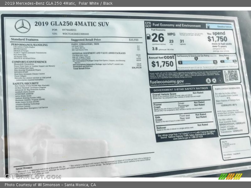 Polar White / Black 2019 Mercedes-Benz GLA 250 4Matic