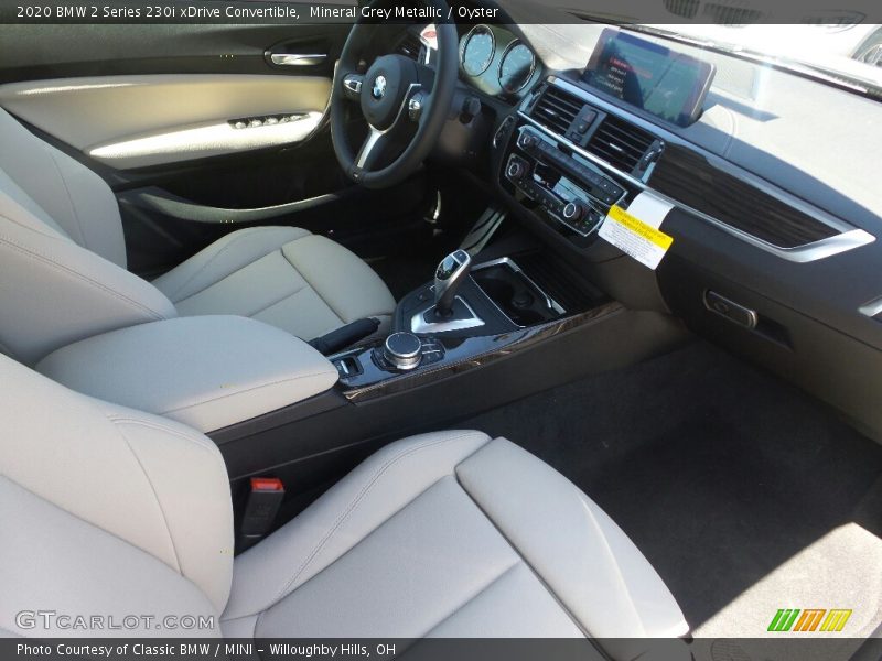  2020 2 Series 230i xDrive Convertible Oyster Interior