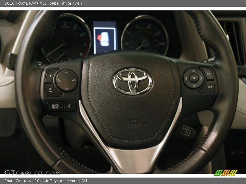 Super White / Ash 2016 Toyota RAV4 XLE