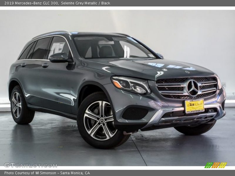 Selenite Grey Metallic / Black 2019 Mercedes-Benz GLC 300