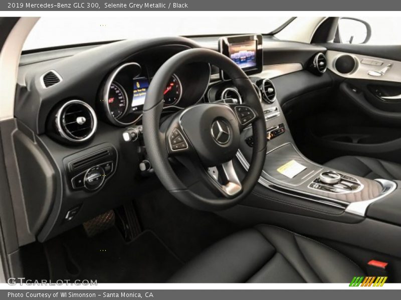 Selenite Grey Metallic / Black 2019 Mercedes-Benz GLC 300