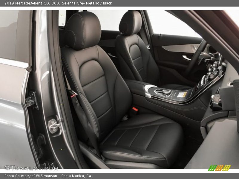 Selenite Grey Metallic / Black 2019 Mercedes-Benz GLC 300