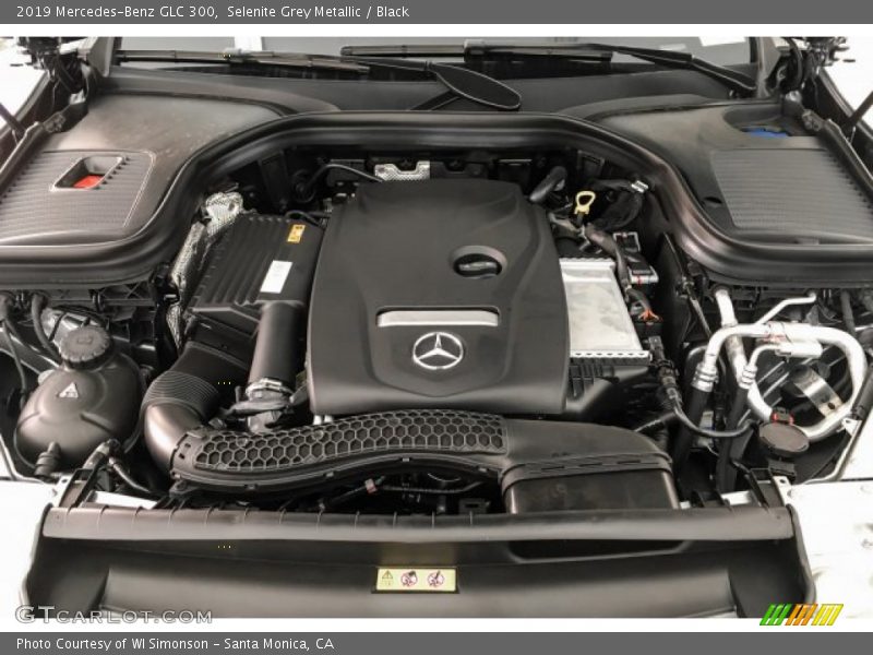 Selenite Grey Metallic / Black 2019 Mercedes-Benz GLC 300
