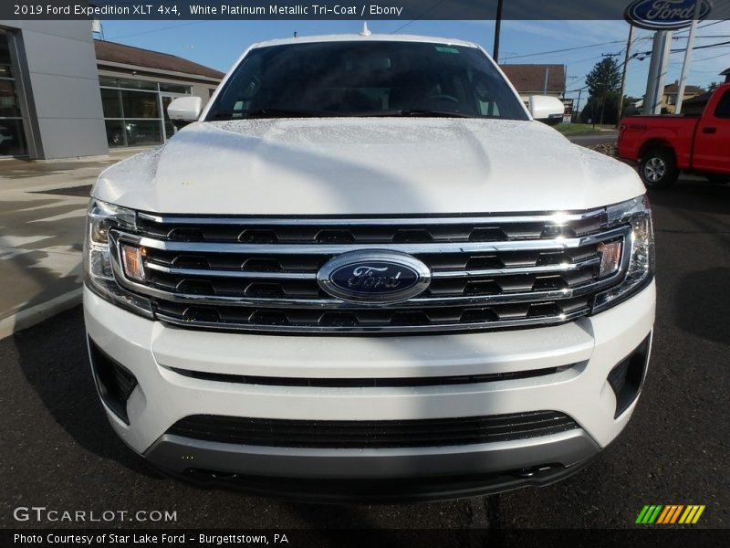 White Platinum Metallic Tri-Coat / Ebony 2019 Ford Expedition XLT 4x4