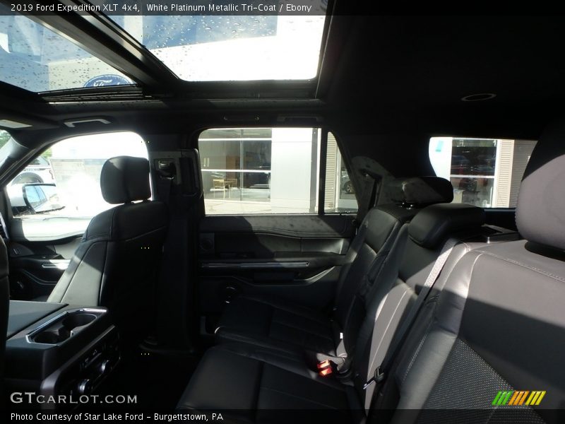 White Platinum Metallic Tri-Coat / Ebony 2019 Ford Expedition XLT 4x4