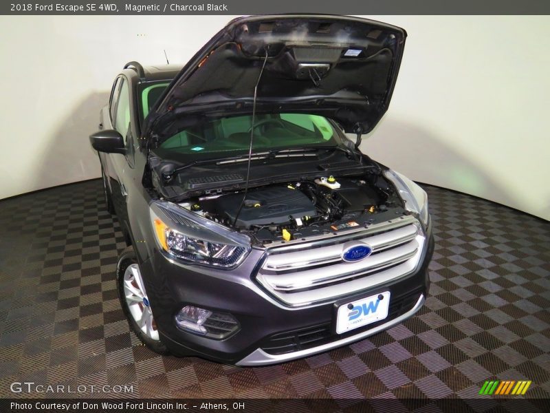 Magnetic / Charcoal Black 2018 Ford Escape SE 4WD