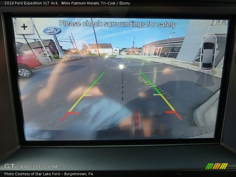 White Platinum Metallic Tri-Coat / Ebony 2019 Ford Expedition XLT 4x4