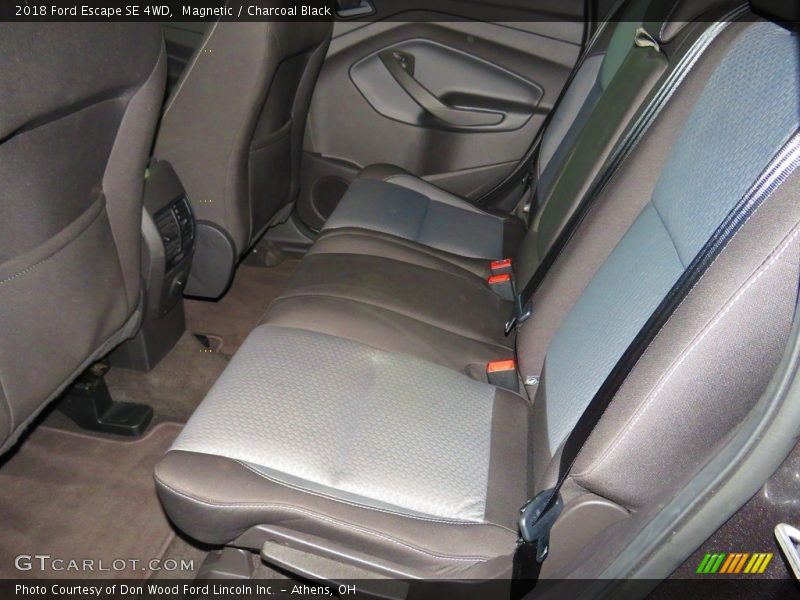 Magnetic / Charcoal Black 2018 Ford Escape SE 4WD
