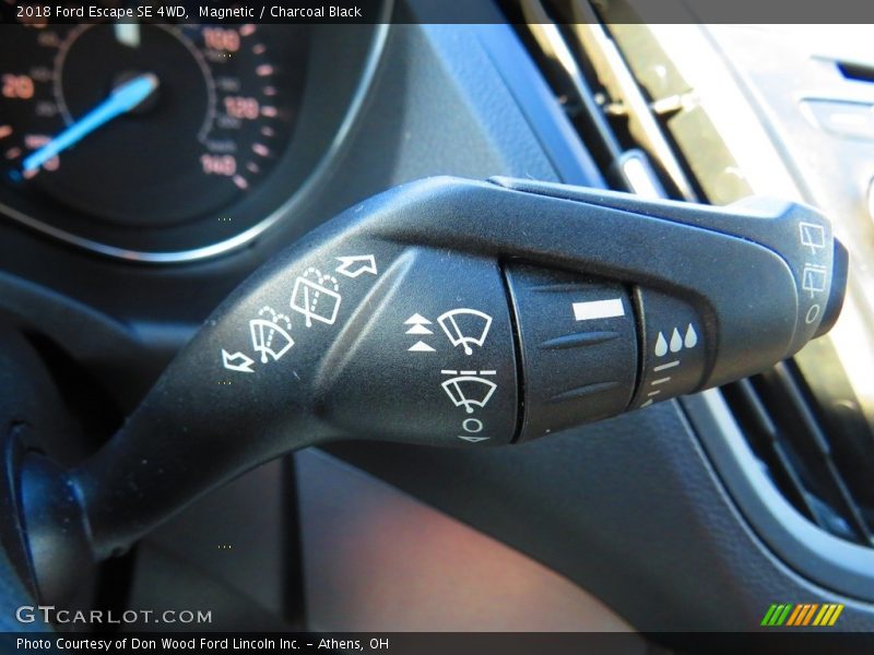 Magnetic / Charcoal Black 2018 Ford Escape SE 4WD